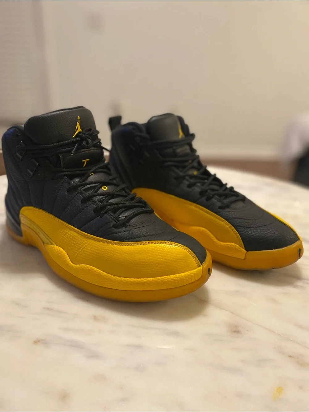 Jordan bold black